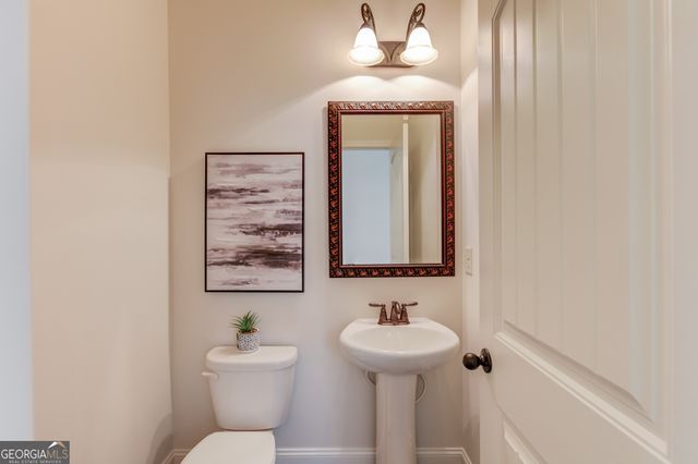 6907 Trailing Ivy Way, Flowery Branch, GA 30542