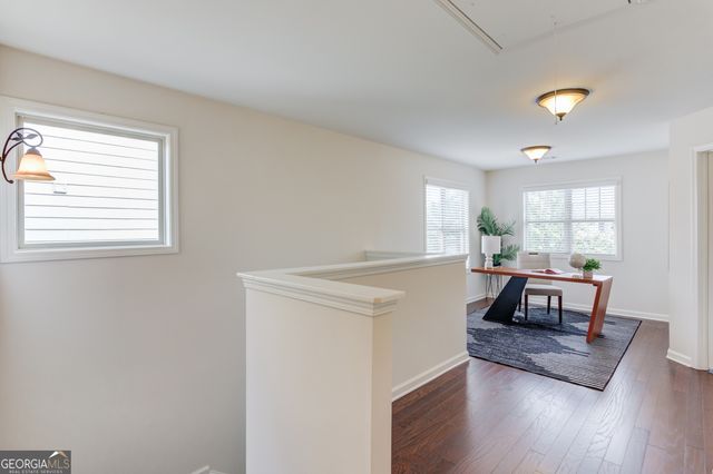 6907 Trailing Ivy Way, Flowery Branch, GA 30542