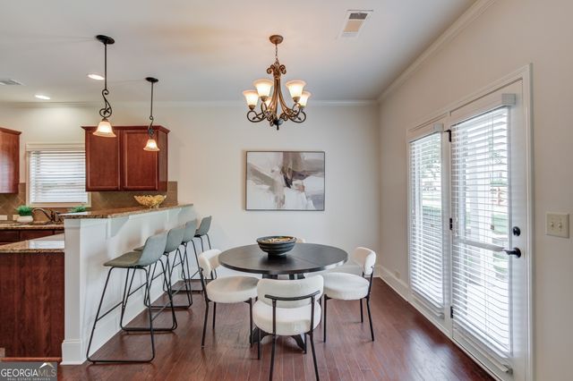 6907 Trailing Ivy Way, Flowery Branch, GA 30542