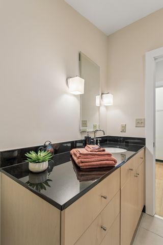 807 18th Ave S Apt 408, Nashville, TN 37203