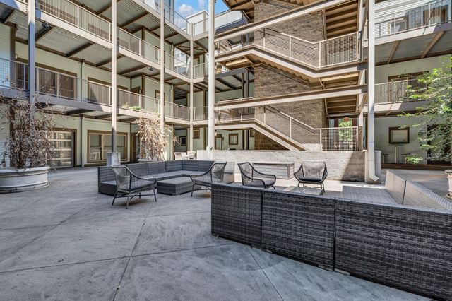 807 18th Ave S Apt 408, Nashville, TN 37203