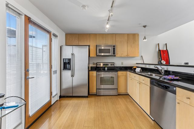 807 18th Ave S Apt 408, Nashville, TN 37203