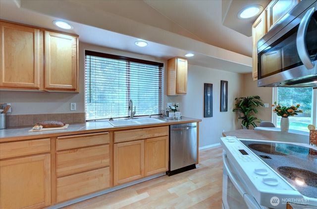 2218 143rd Street Ct S, Spanaway, WA 98387