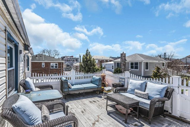 414 E Olive Street, Long Beach, NY 11561
