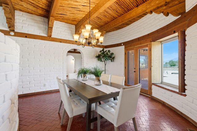 159 El Rey Drive NW, Corrales, NM 87048