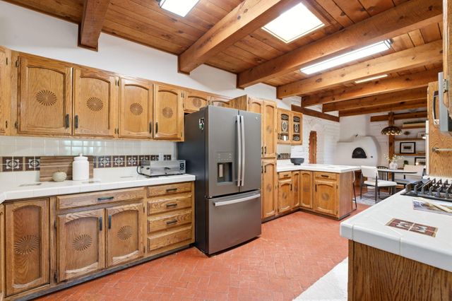 159 El Rey Drive NW, Corrales, NM 87048