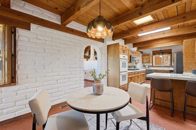 159 El Rey Drive NW, Corrales, NM 87048