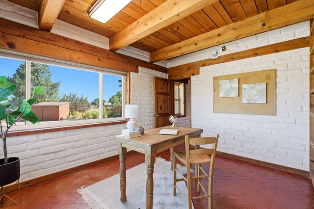 159 El Rey Drive NW, Corrales, NM 87048