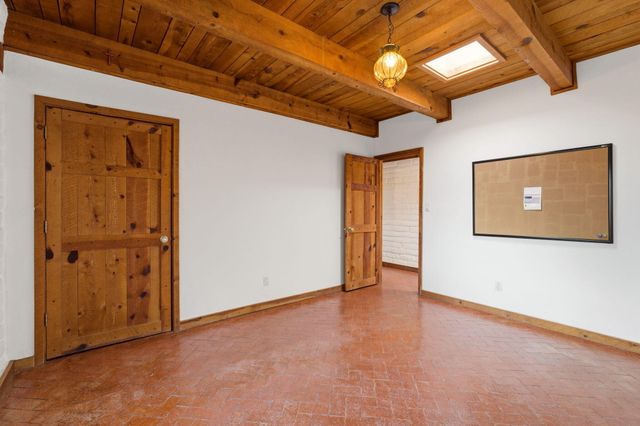 159 El Rey Drive NW, Corrales, NM 87048