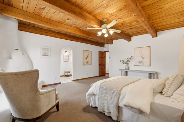 159 El Rey Drive NW, Corrales, NM 87048