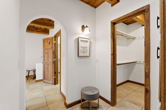 159 El Rey Drive NW, Corrales, NM 87048