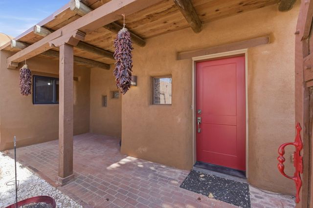 159 El Rey Drive NW, Corrales, NM 87048