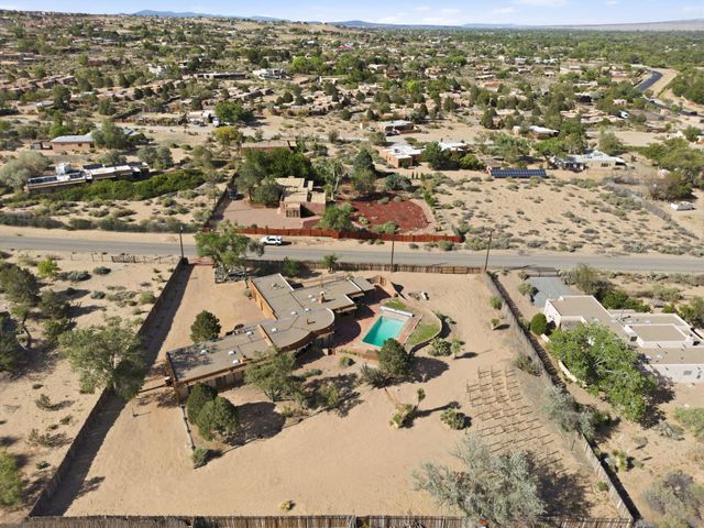 159 El Rey Drive NW, Corrales, NM 87048