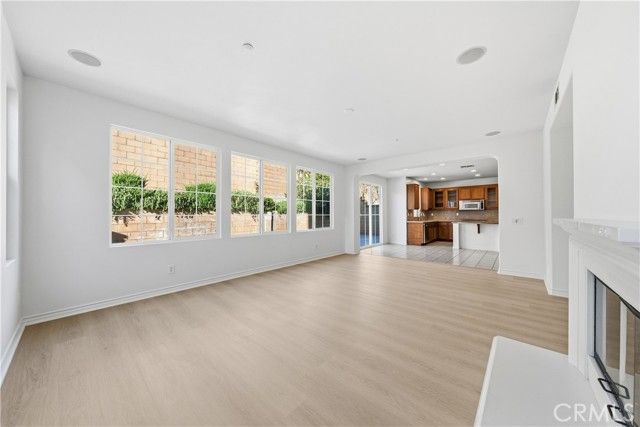 15860 Nuaimi, Fontana, CA 92336