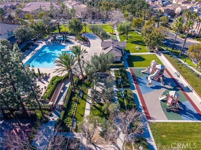 15860 Nuaimi, Fontana, CA 92336