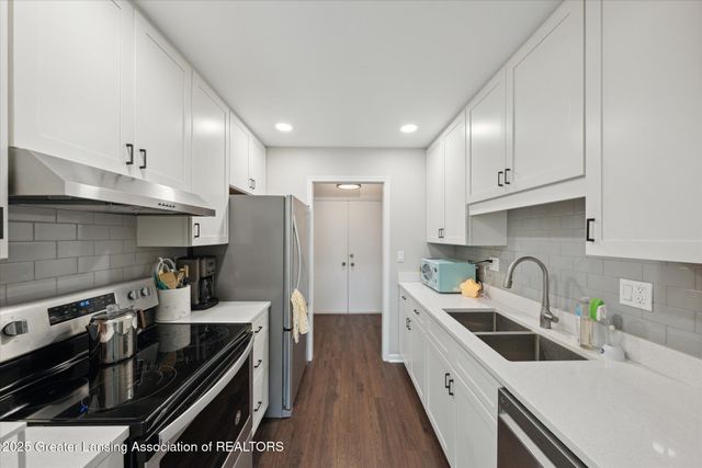 2926 Mount Hope Road, 105, Okemos, MI 48864