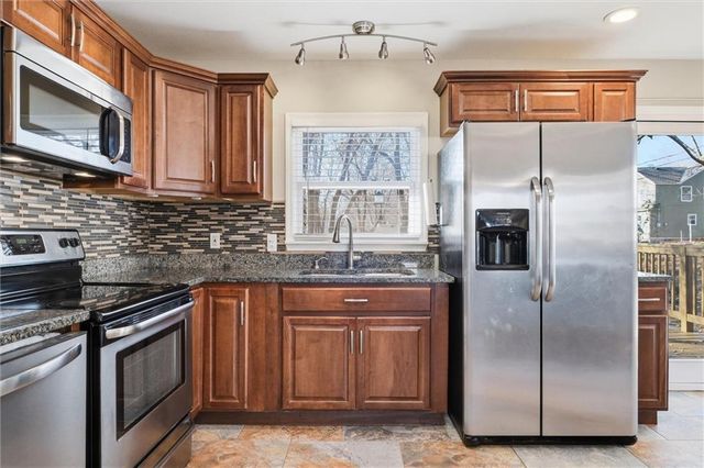 8002 Campbell Street, Kansas City, MO 64131