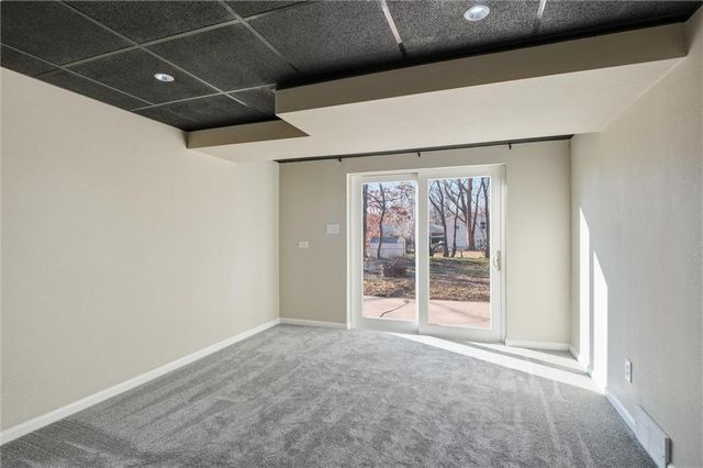 8002 Campbell Street, Kansas City, MO 64131