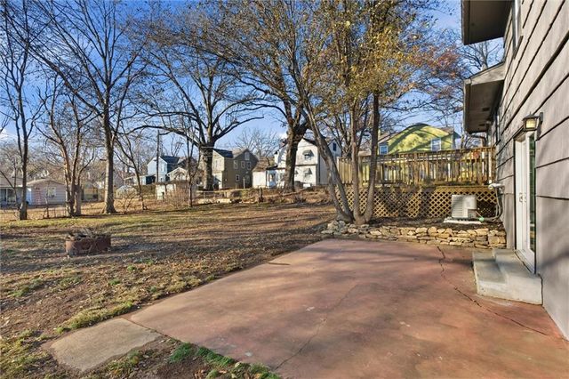 8002 Campbell Street, Kansas City, MO 64131