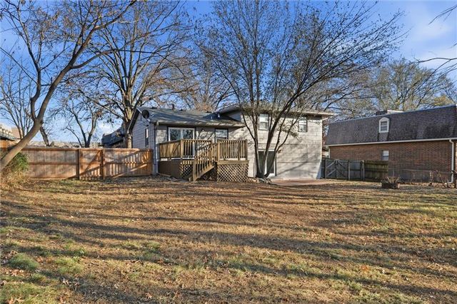 8002 Campbell Street, Kansas City, MO 64131