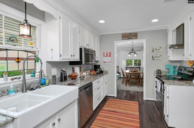 302 Forestland Court, West Columbia, SC 29169