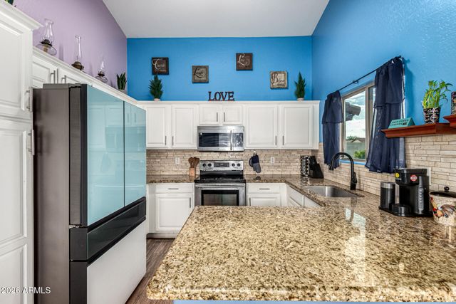 25666 W ST CHARLES Court, Buckeye, AZ 85326