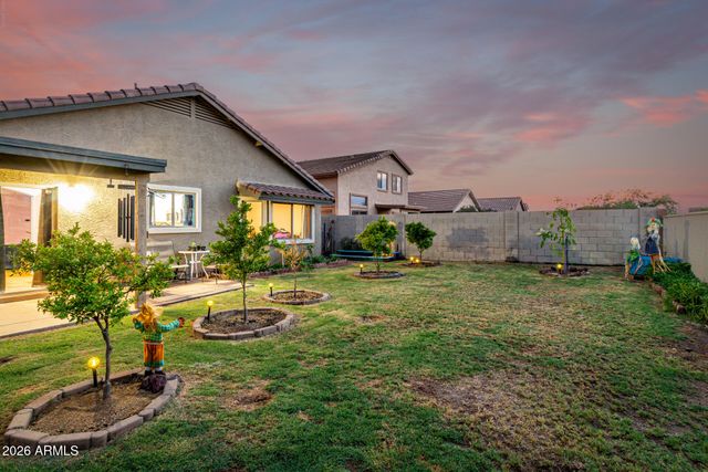 25666 W ST CHARLES Court, Buckeye, AZ 85326