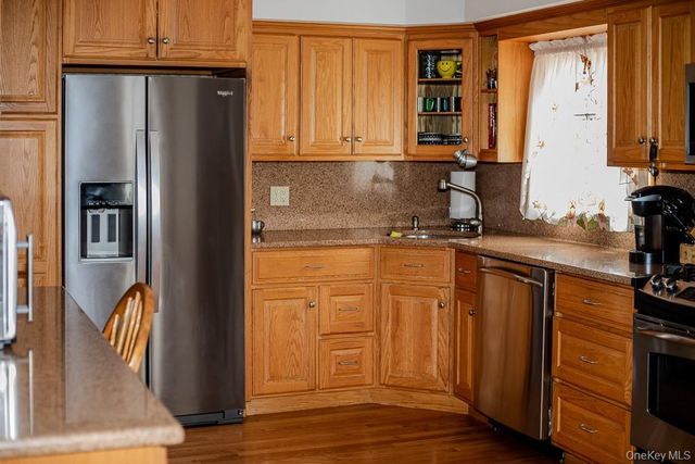 162 N Elm Street, Massapequa, NY 11758