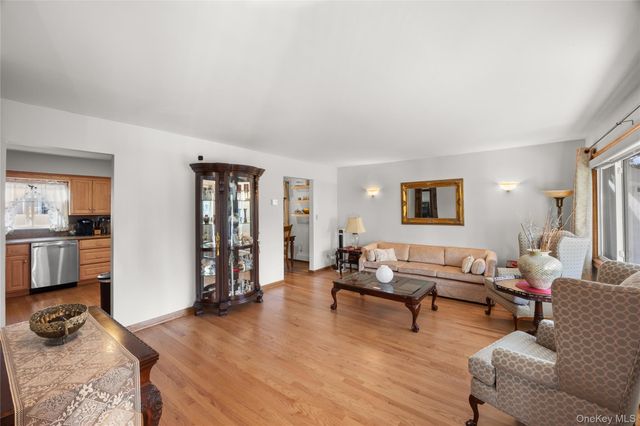 162 N Elm Street, Massapequa, NY 11758
