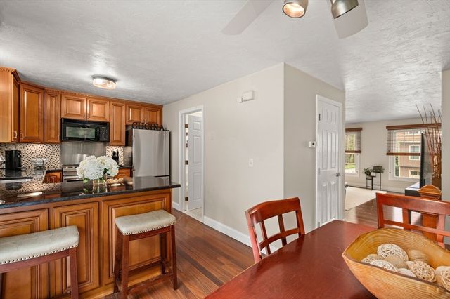 152 Heritage Drive 152, Tewksbury, MA 01876