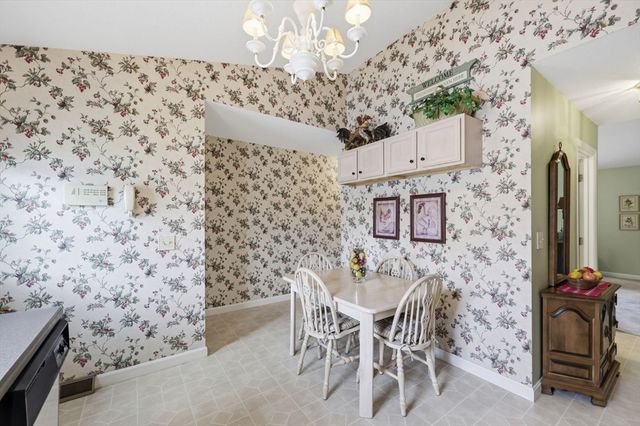 99 Stephens St 99, Chicopee, MA 01022