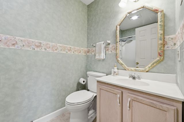 99 Stephens St 99, Chicopee, MA 01022