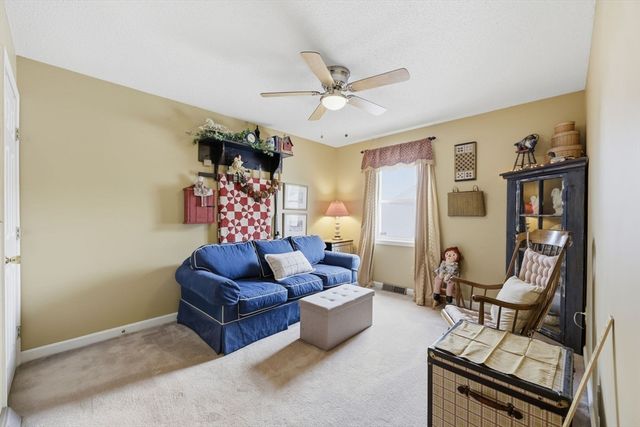 99 Stephens St 99, Chicopee, MA 01022