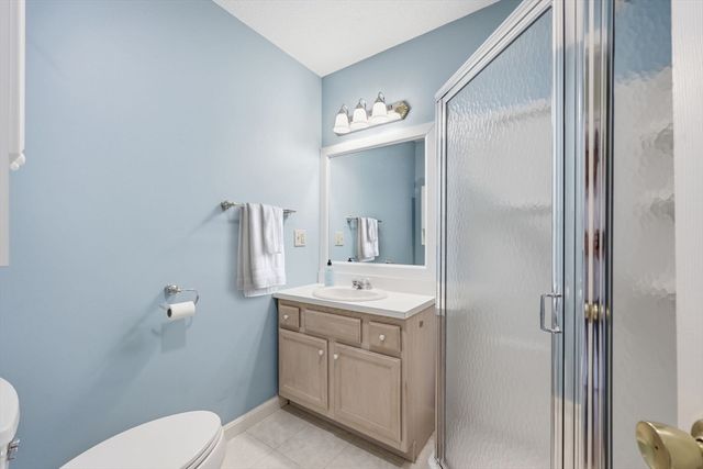 99 Stephens St 99, Chicopee, MA 01022