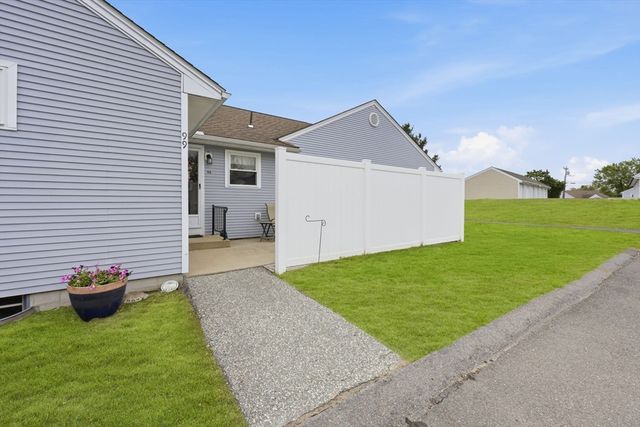 99 Stephens St 99, Chicopee, MA 01022
