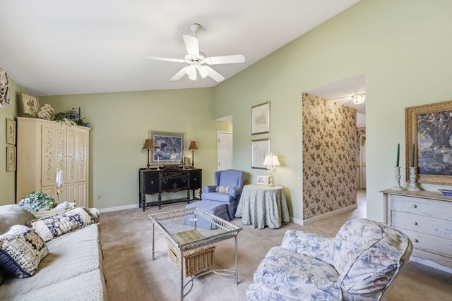 99 Stephens St 99, Chicopee, MA 01022