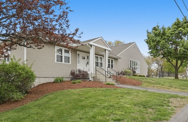 99 Stephens St 99, Chicopee, MA 01022