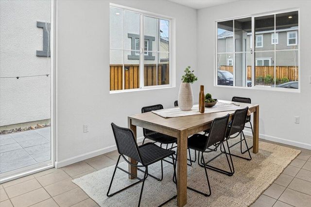 2092 Cottonwood St., Pittsburg, CA 94565