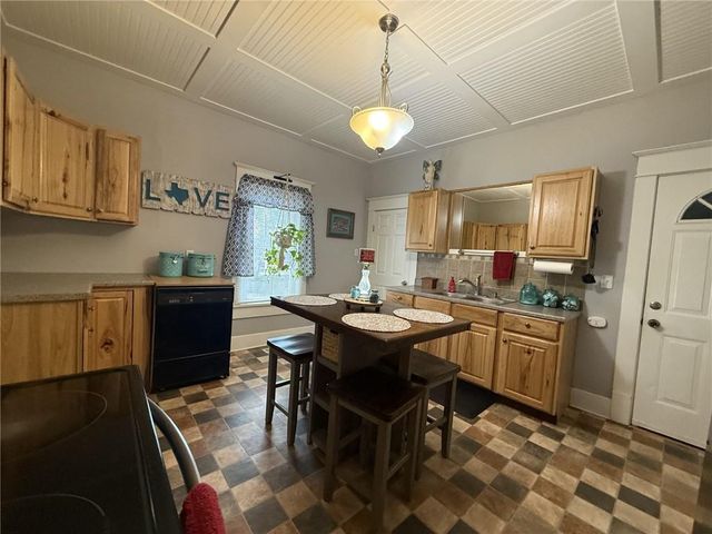 603 Maple Street, Oregon, MO 64473