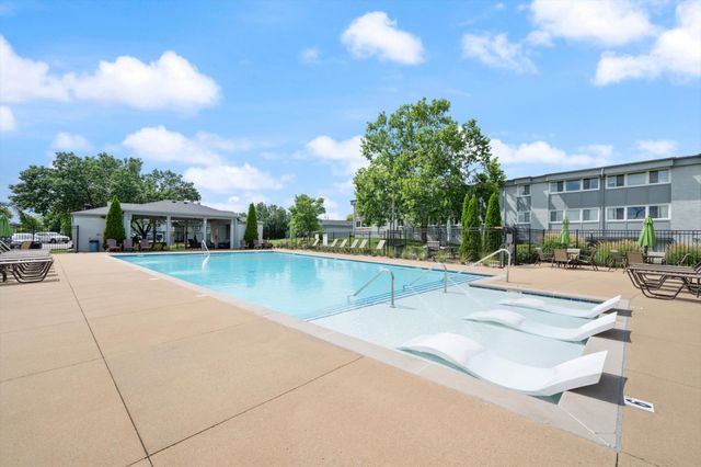 1900 Richard Jones Rd Apt B212, Nashville, TN 37215