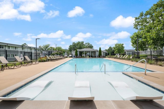 1900 Richard Jones Rd Apt B212, Nashville, TN 37215