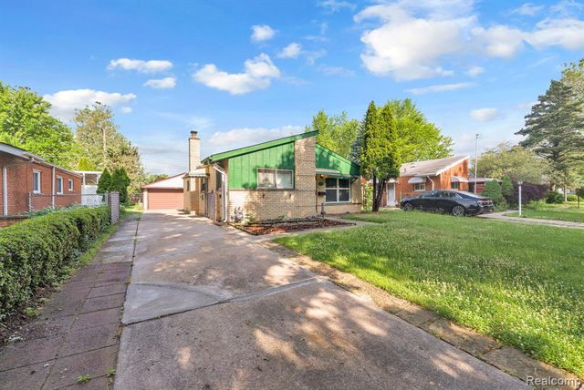 4934 Mckinley Street, Dearborn Heights, MI 48125