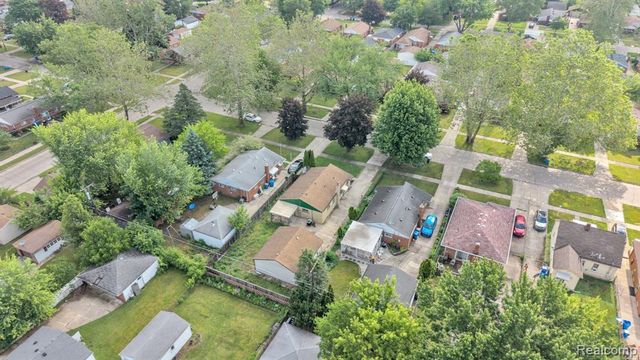 4934 Mckinley Street, Dearborn Heights, MI 48125