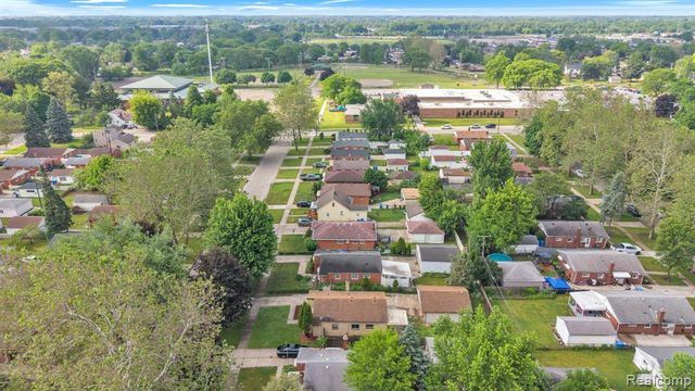 4934 Mckinley Street, Dearborn Heights, MI 48125