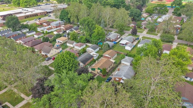 4934 Mckinley Street, Dearborn Heights, MI 48125