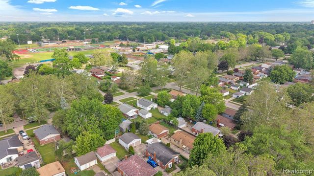 4934 Mckinley Street, Dearborn Heights, MI 48125