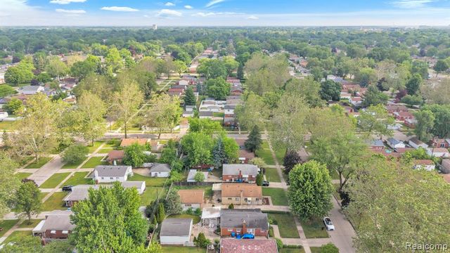 4934 Mckinley Street, Dearborn Heights, MI 48125