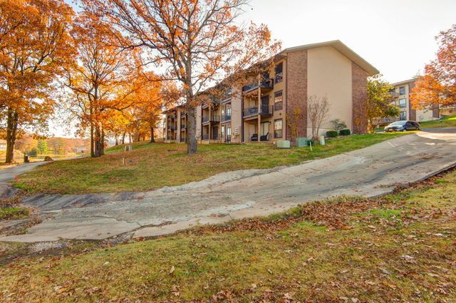 180 Lake Club Drive 12, Branson, MO 65616