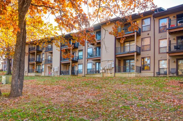 180 Lake Club Drive 12, Branson, MO 65616
