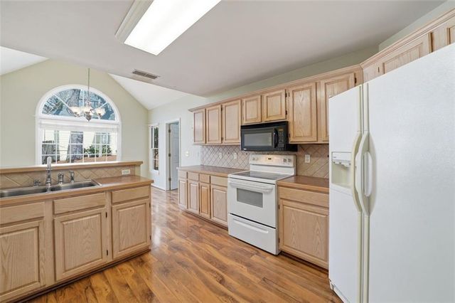 1243 Wynford Woods SW, Marietta, GA 30064